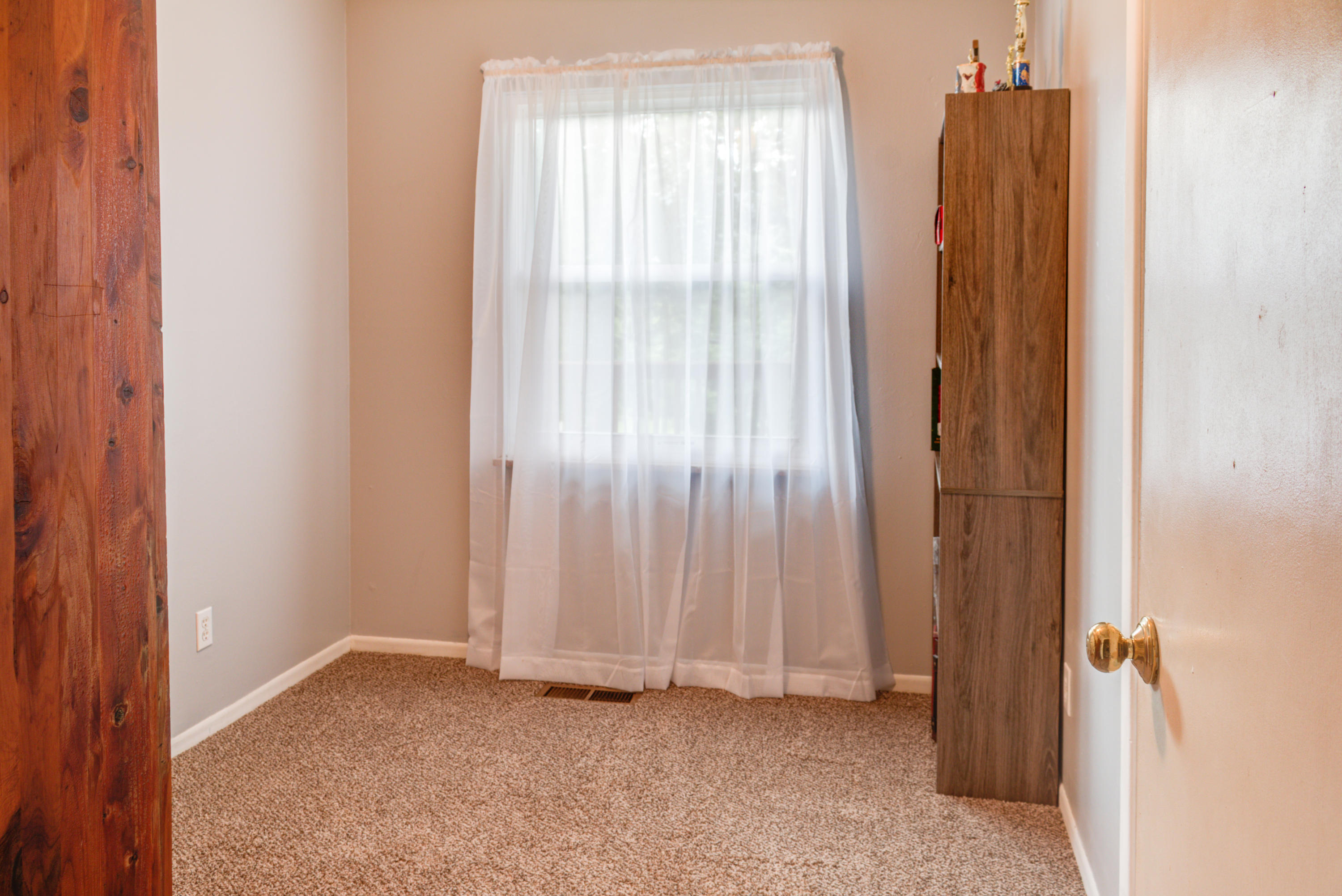 720 Knight Road Knoxville, TN 37920 - Photo 14 of 26 20180530_4318_19_20