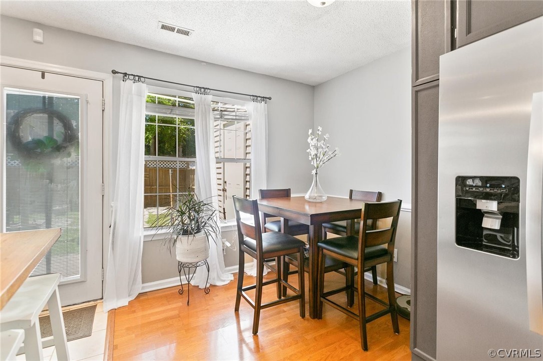 172 Corwin Circle Hampton, VA 23666 - Photo 5 of 33 Gallery Image 5