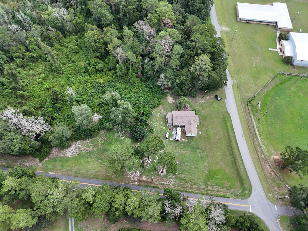 4951 Dixie Road Dixie, GA 31629 - Photo 15 of 26 Gallery Image 15