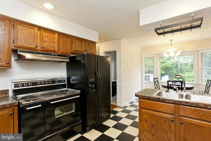 1062 Siler Road Winchester, VA 22603 - Photo 12 of 30 Kitchen