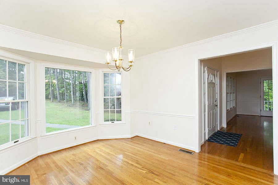 1062 Siler Road Winchester, VA 22603 - Photo 4 of 30 Dining Room