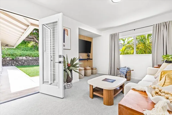 $1,500,000 | 1297 Ala Napunani Street, Honolulu, HI 96818