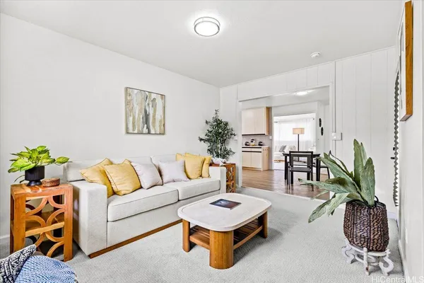 $1,500,000 | 1297 Ala Napunani Street, Honolulu, HI 96818