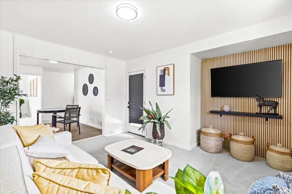 $1,500,000 | 1297 Ala Napunani Street, Honolulu, HI 96818