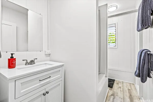 $1,500,000 | 1297 Ala Napunani Street, Honolulu, HI 96818