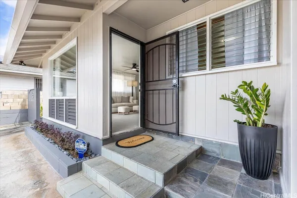 $1,500,000 | 1297 Ala Napunani Street, Honolulu, HI 96818