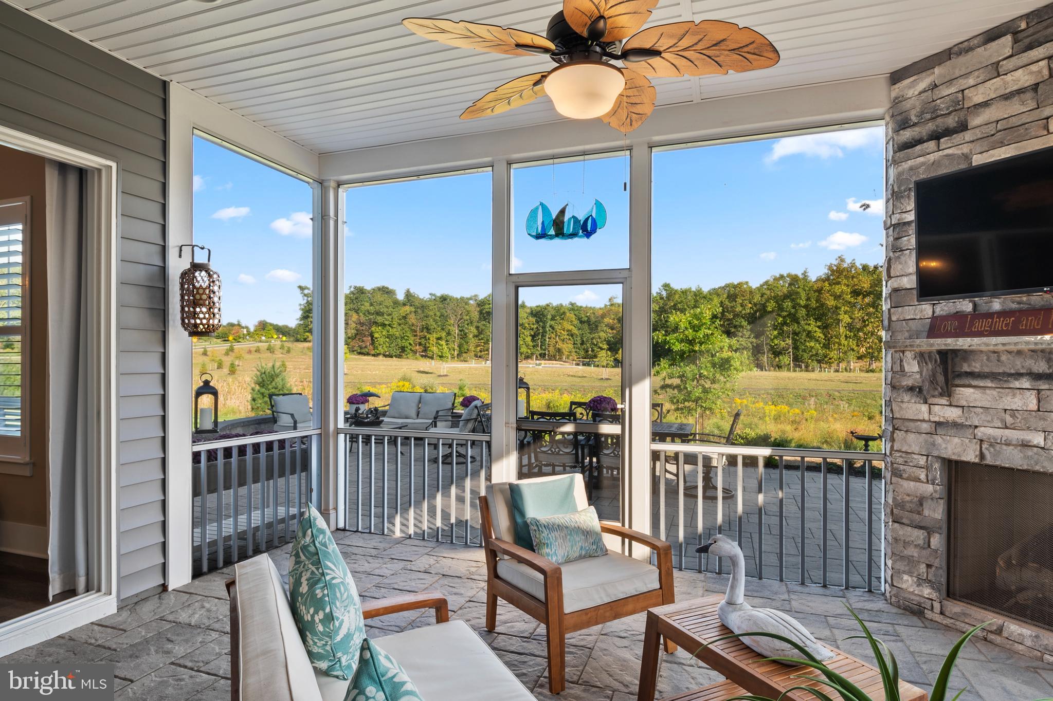 44 Lively Stream Way Gettysburg, PA 17325 - Photo 35 of 70 Screened In Patio (alt view)