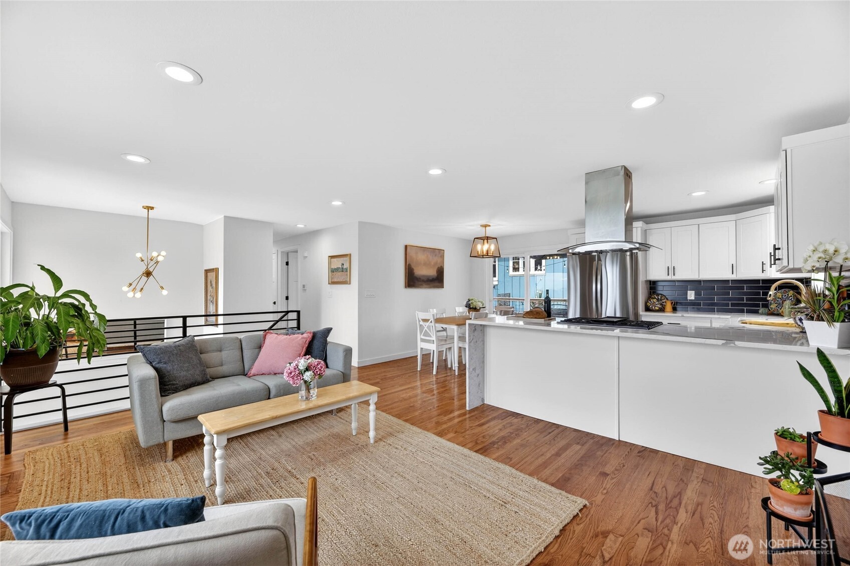 5403 34th Avenue Southwest Seattle, WA 98126 - Photo 2 of 36