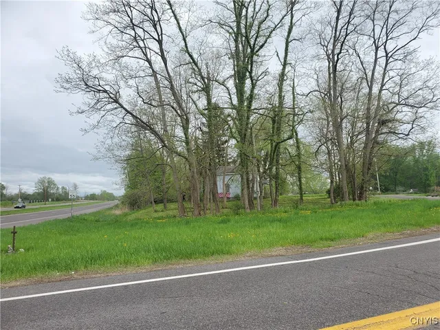 $300,000 | 7805 Totman Road, Cicero, NY 13212