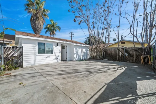 $2,400 | 116 East Alberta Street, Anaheim, CA 92805