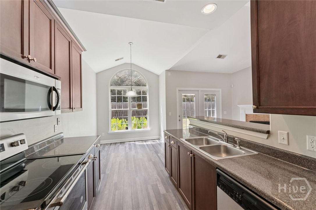 131 Lake House Road Pooler, GA 31322 - Photo 13 of 39 Gallery Image 13