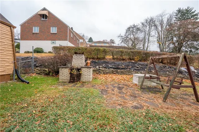 a picture of houses with outdoor space