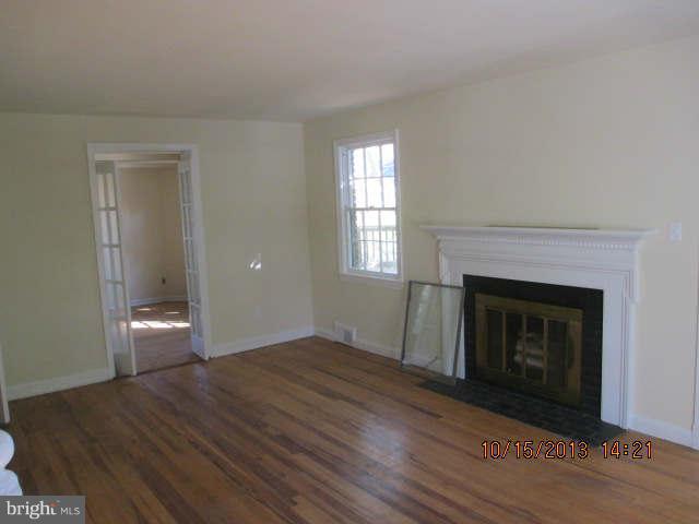 9949 Cherry Tree Lane Silver Spring, MD 20901 - Photo 6 of 6 Living Room
