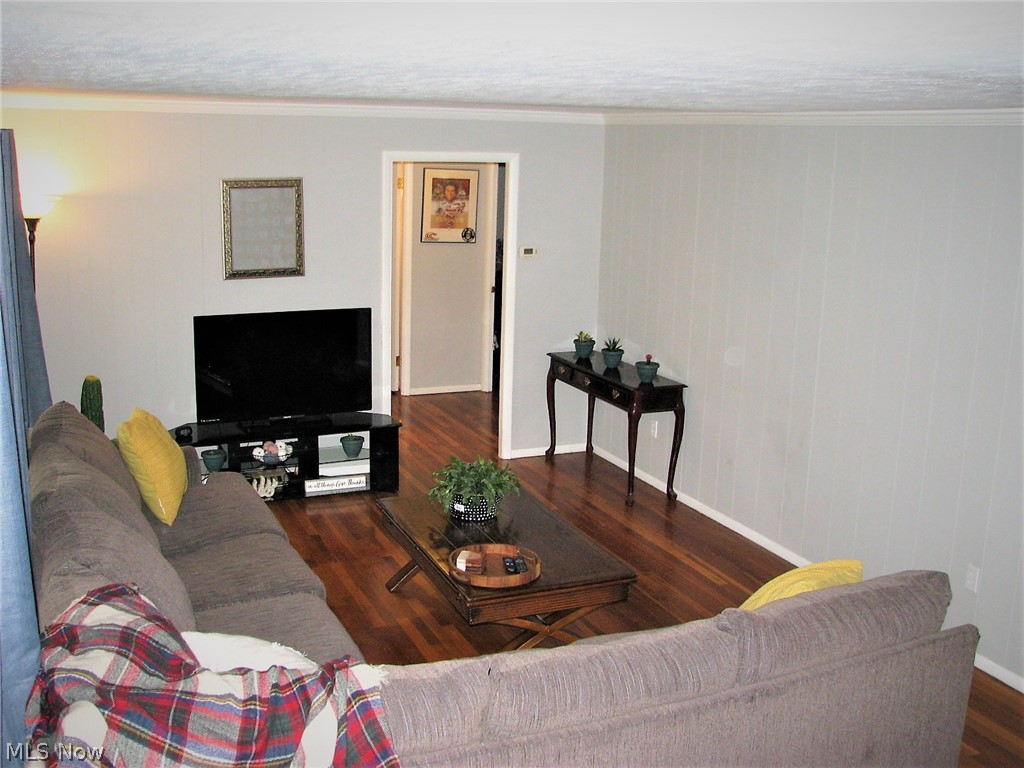 32215 Bainbridge Road Solon, OH 44139 - Photo 3 of 27 Gallery Image 3