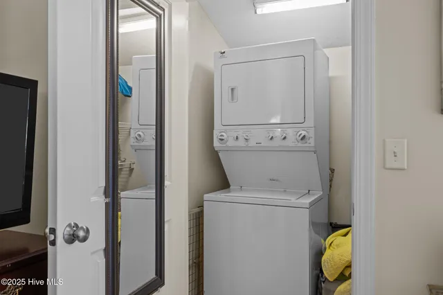 $360,000 | 1308 Ann Street, Unit 16, Beaufort, NC 28516