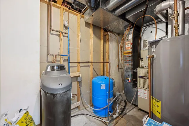 $619,927 | 701 Parkview Lane North, Champlin, MN 55316