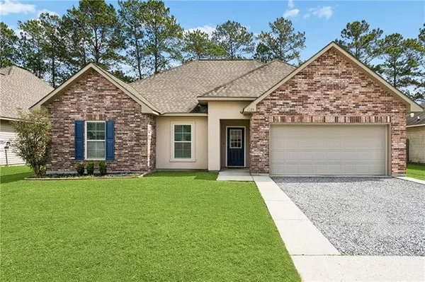 $2,100 | 1025 East Creek Court, Covington, LA 70435