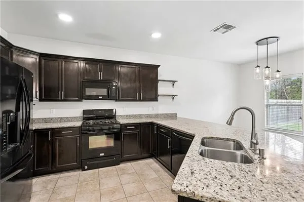 $2,100 | 1025 East Creek Court, Covington, LA 70435