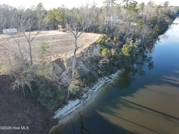 $165,000 | 122 River Bluff Drive, Winton, NC 27986