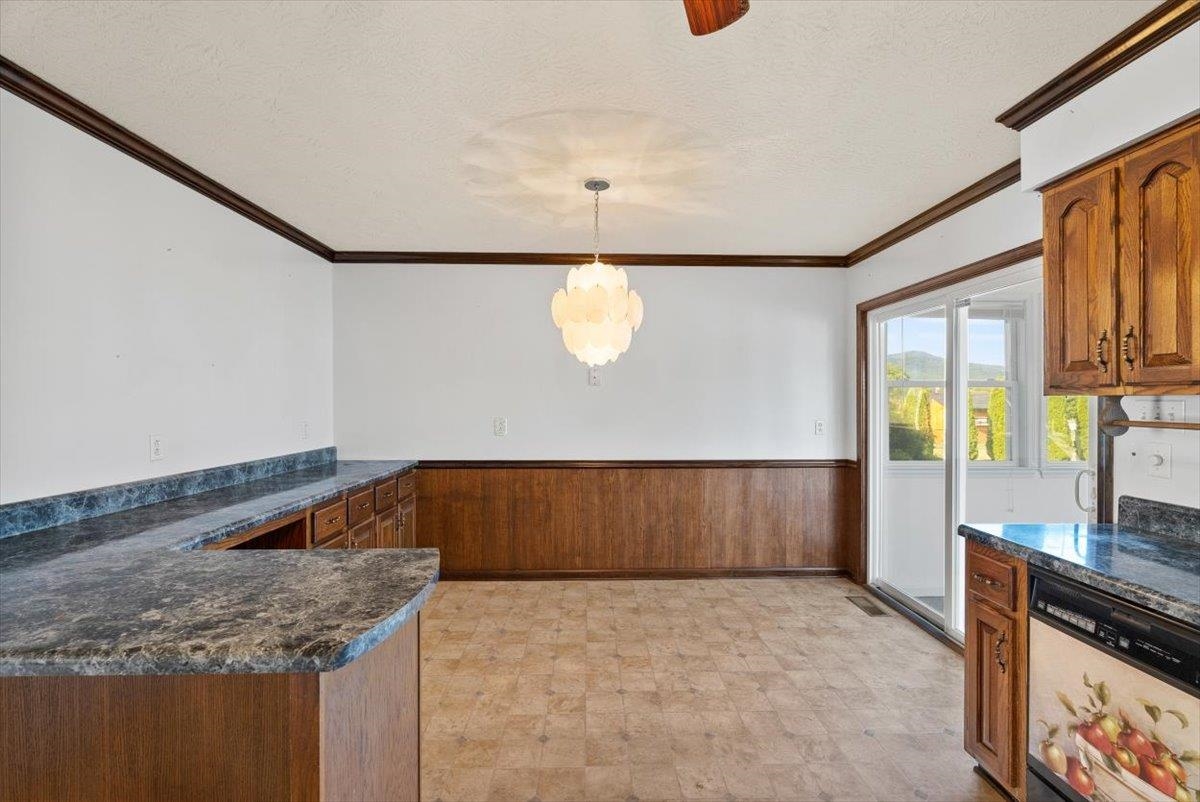 6910 Ida Road Stanley, VA 22851 - Photo 16 of 43 Gallery Image 16