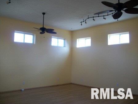 4704 Country Club Road Murphysboro, IL 62966 - Photo 5 of 26