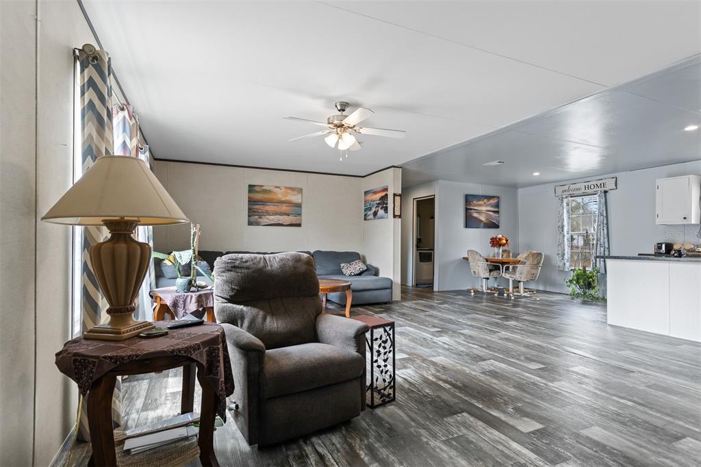 40545 Stewart Road Zephyrhills, FL 33540 - Photo 8 of 24