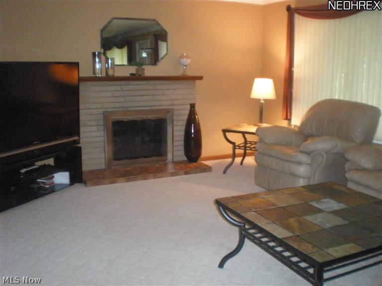 435 North Road Warren, OH 44484 - Photo 2 of 19 Large Living Room with Gas Remote Controlled Fireplace