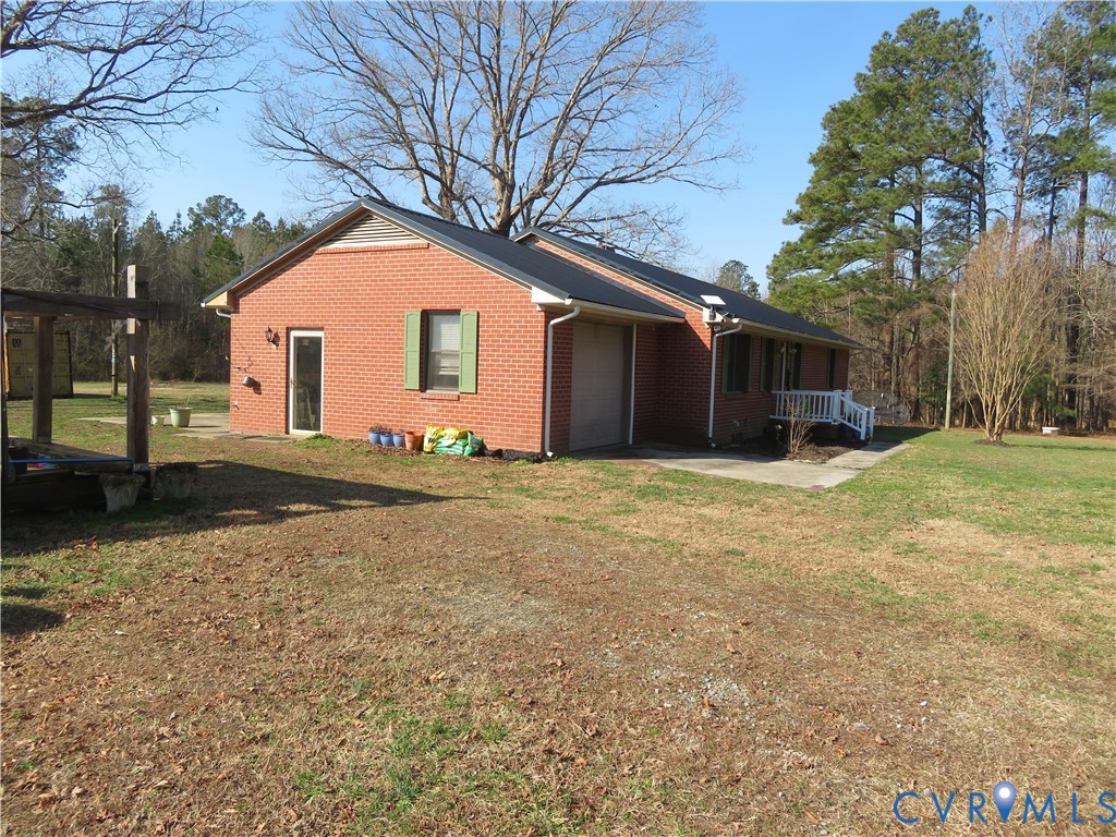 44 Adsit Lane Freeman, VA 23856 - Photo 4 of 58 a front view of house with yard and trees around