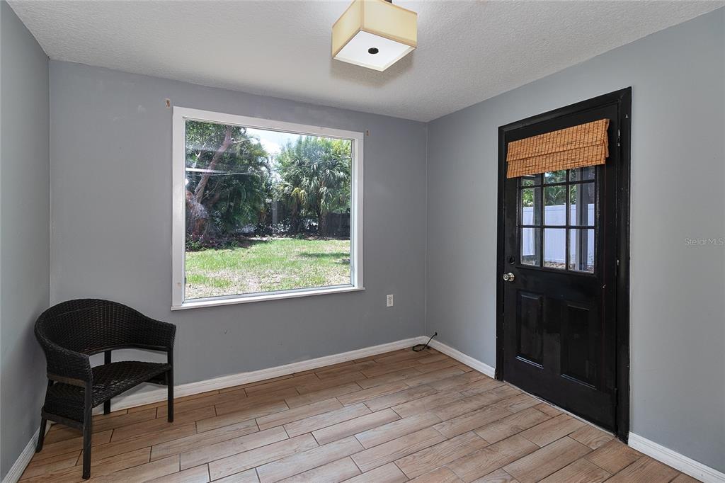 831 Lakeside Drive Largo, FL 33778 - Photo 19 of 43