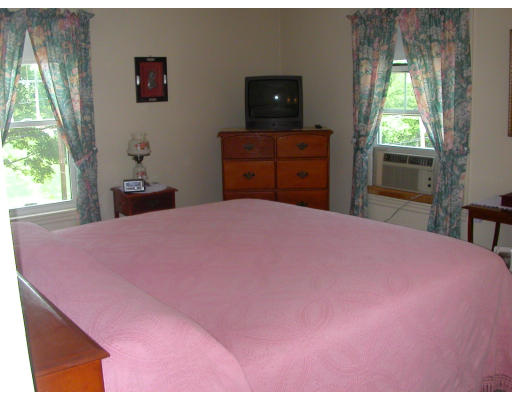 1 Grayson Road Winchester, MA 01890 - Photo 20 of 22 Gallery Image 20