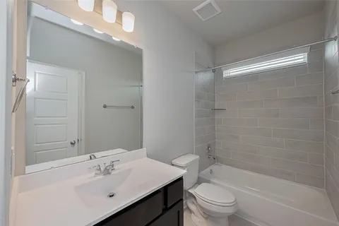 $269,990 | 461 Long Br Drive, Dayton, TX 77535