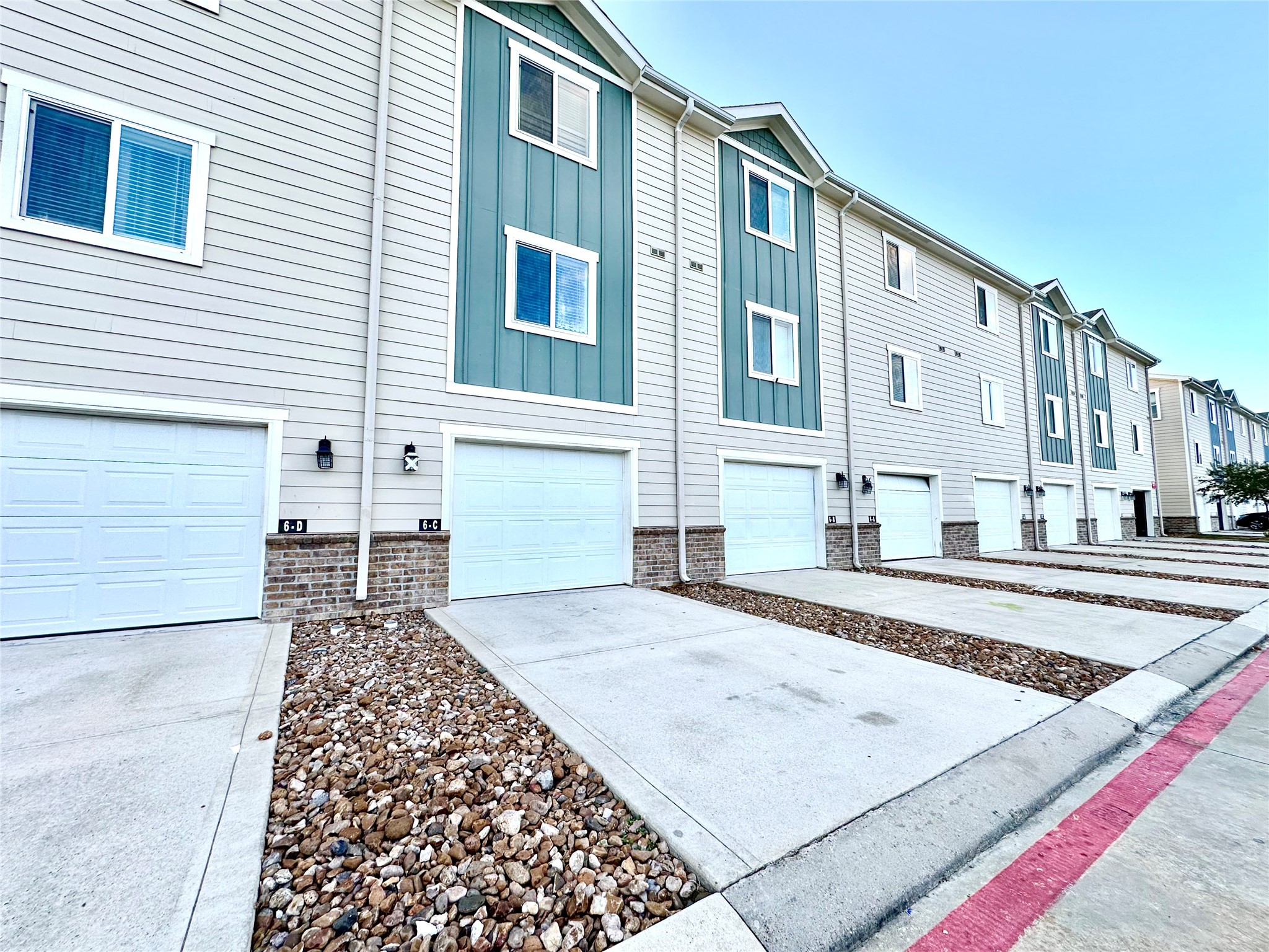 21155 Gosling Road, Unit 6C Spring, TX 77388 - Photo 20 of 20 a view of a house with a backyard