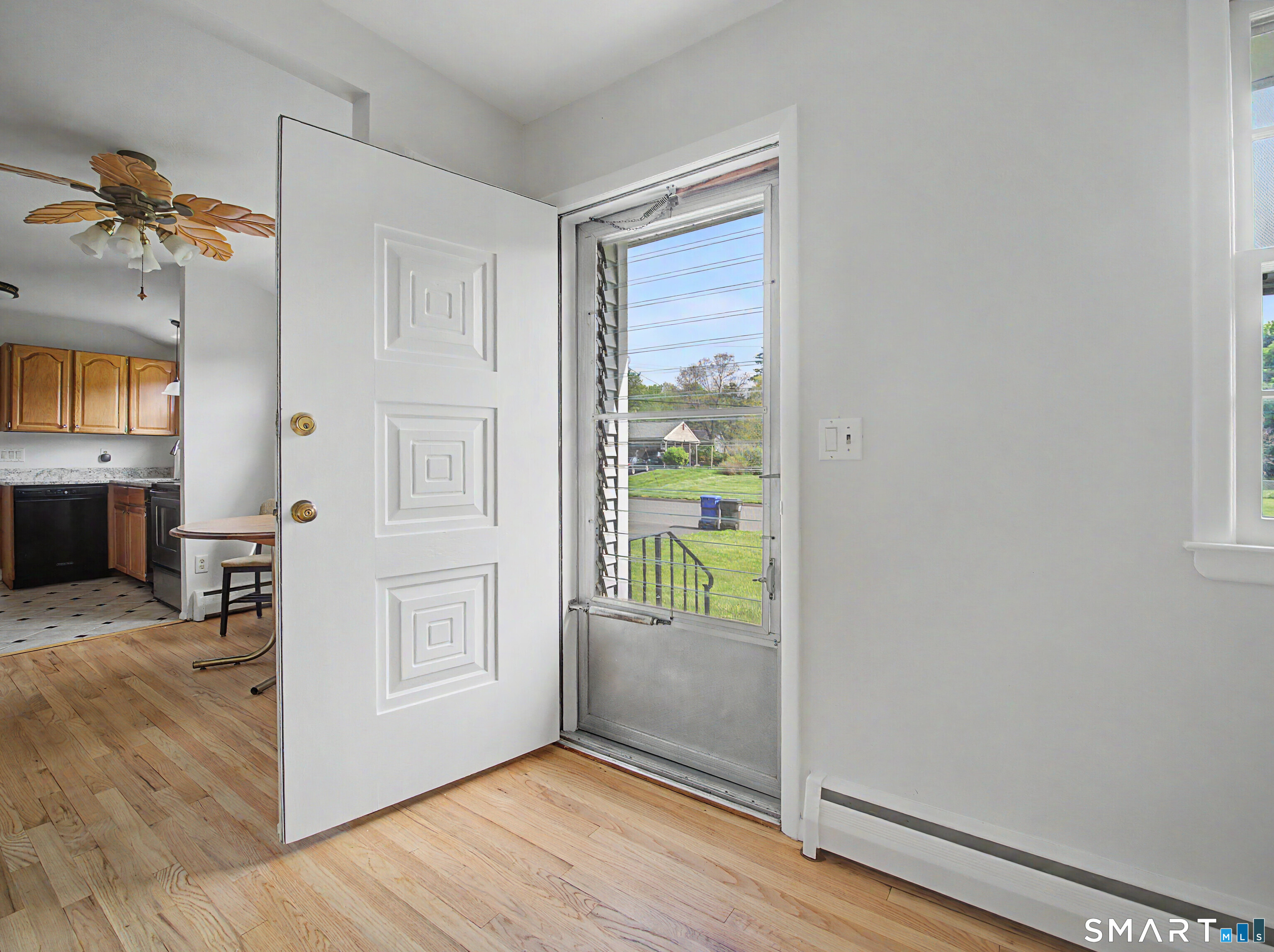 23 Raymond Road South Windsor, CT 06074 - Photo 2 of 37