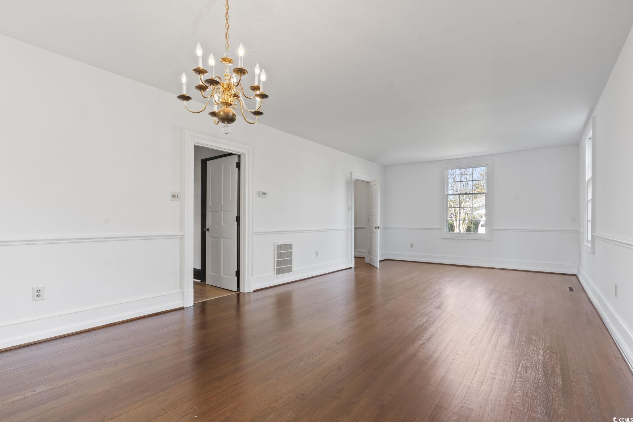 707 Thomas Avenue North Myrtle Beach, SC 29582 - Photo 6 of 39