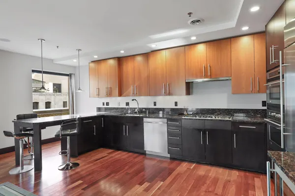 $3,995 | 601 South Marquette Avenue, Unit 402, Minneapolis, MN 55402