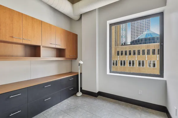 $3,995 | 601 South Marquette Avenue, Unit 402, Minneapolis, MN 55402