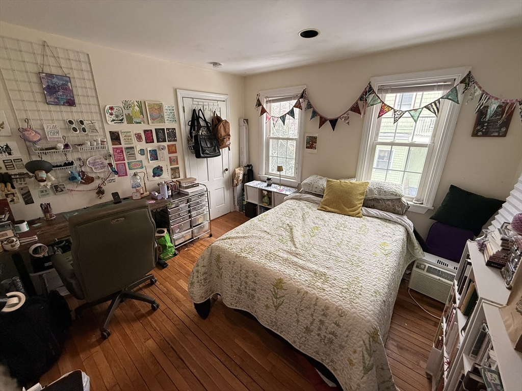 7-9 Biltmore Street, Unit 9 Boston, MA 02130 - Photo 24 of 38