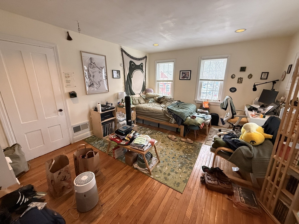 7-9 Biltmore Street, Unit 9 Boston, MA 02130 - Photo 28 of 38