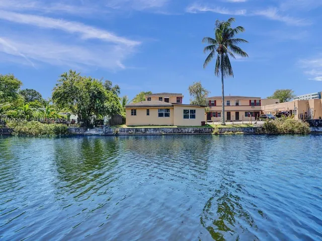 $6,000 | 210 Northeast 85th Street, El Portal, FL 33138