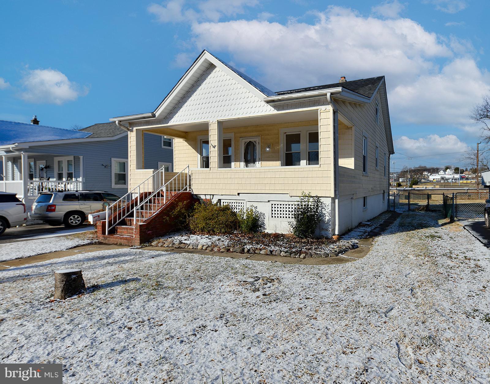 112 Linhigh Avenue Nottingham, MD 21236 - Photo 2 of 45 Charming home with inviting front porch.