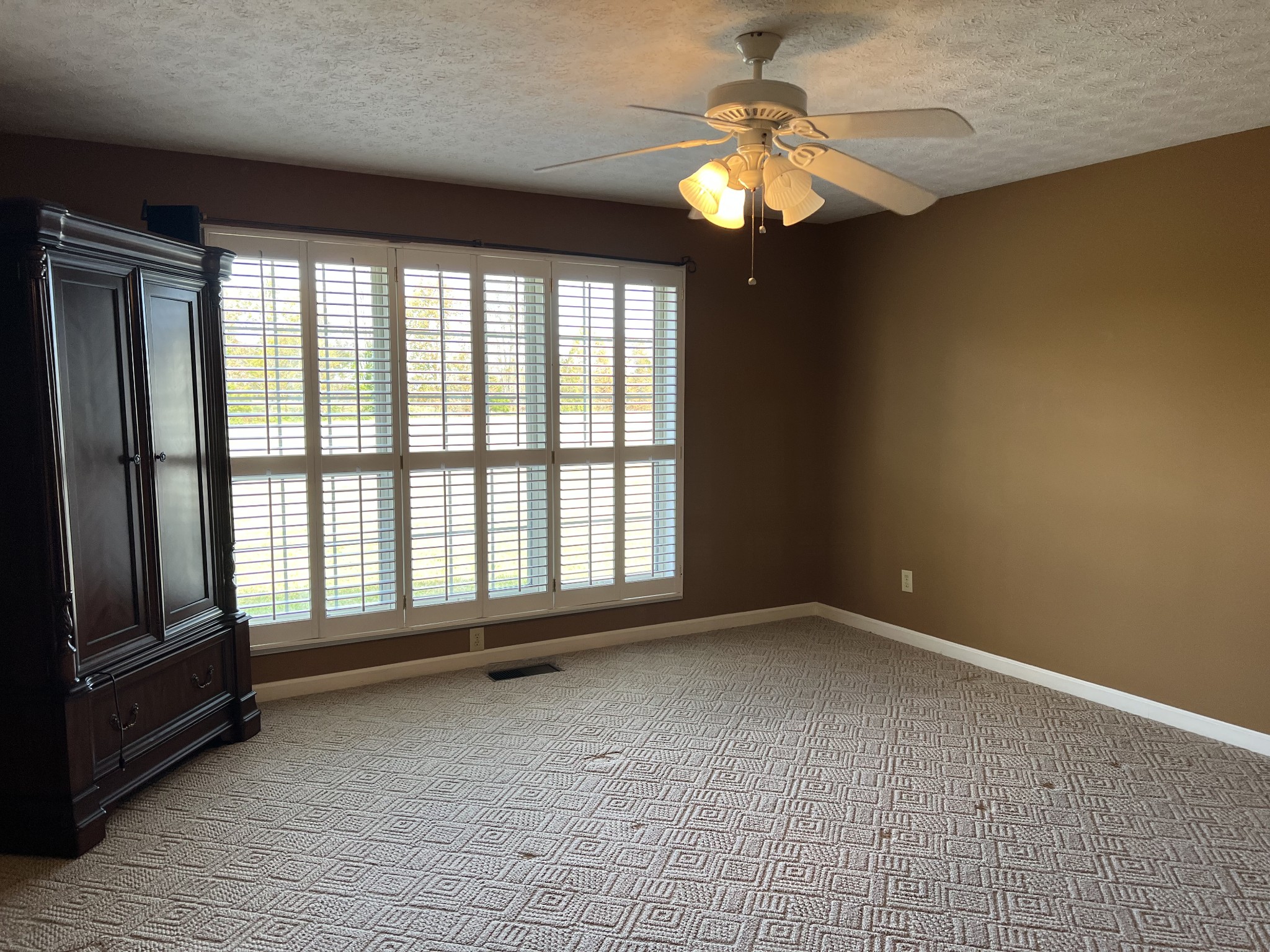 3716 Scottsville Road Lafayette, TN 37083 - Photo 11 of 21 a view of an empty room with a window