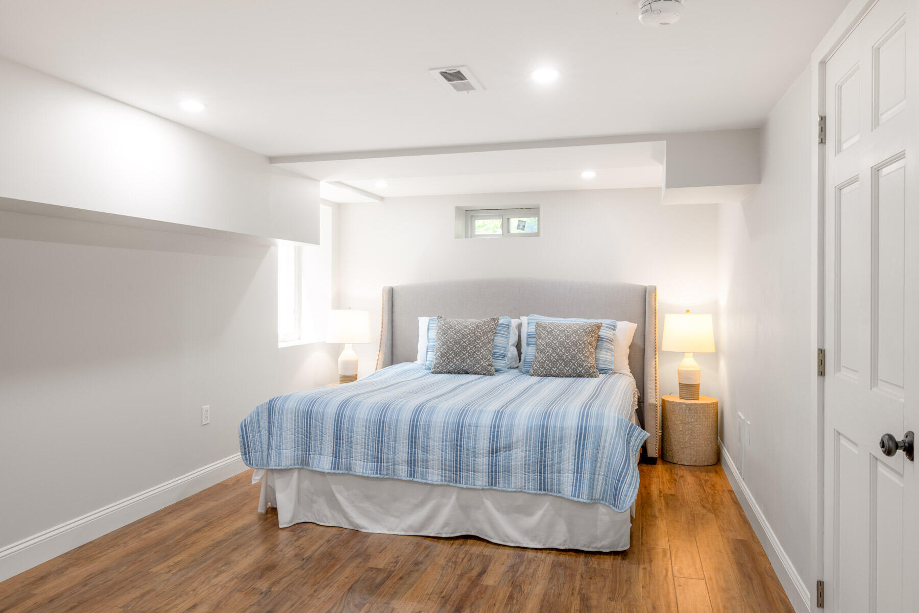 5 Pine Tree Lane Vineyard Haven, MA 02568 - Photo 24 of 29 Lower level bedroom