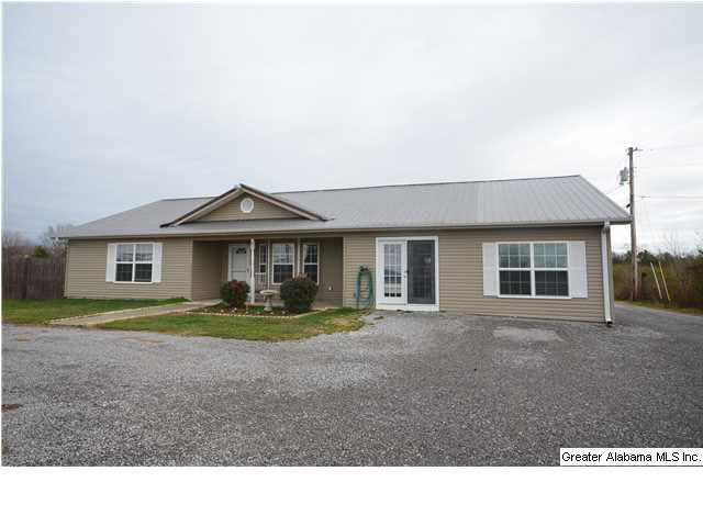 2242 Logan Street Cullman, AL 35055 - Photo 2 of 23