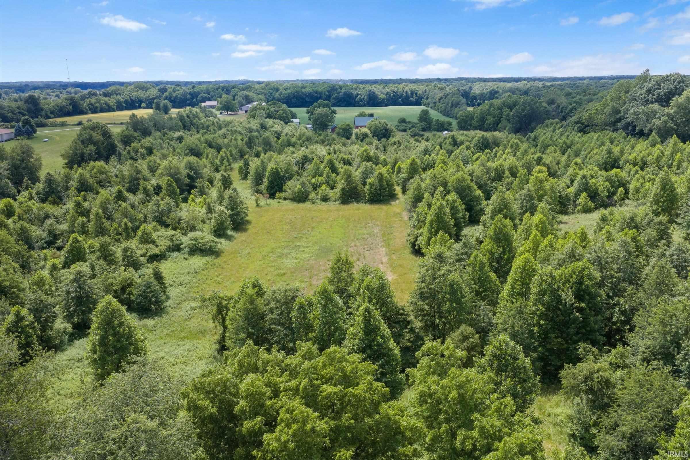 65582 Juniper Road Lakeville, IN 46536 - Photo 12 of 32