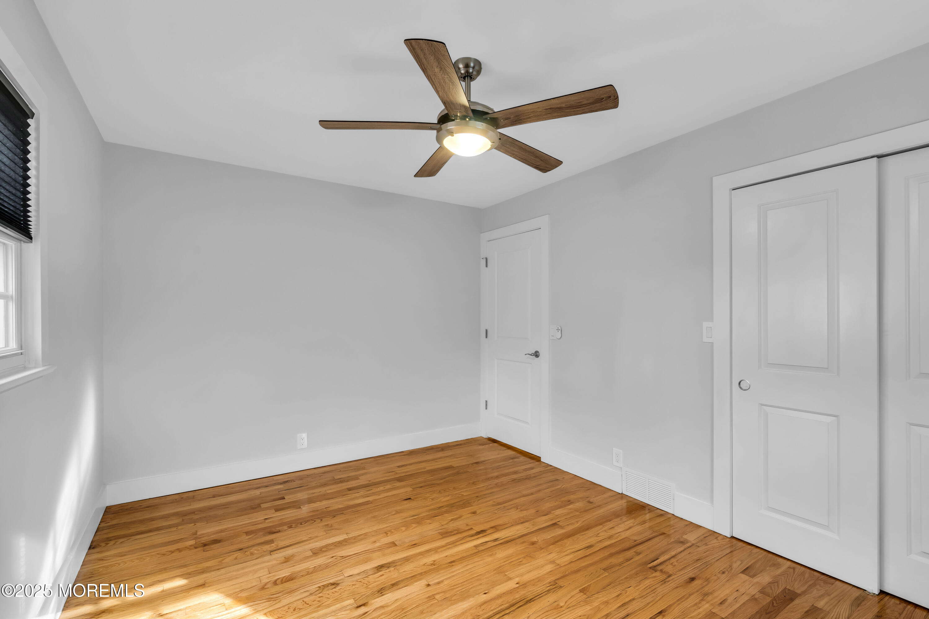 142 Freehold Road Manalapan, NJ 07726 - Photo 24 of 35 ey202168_999
