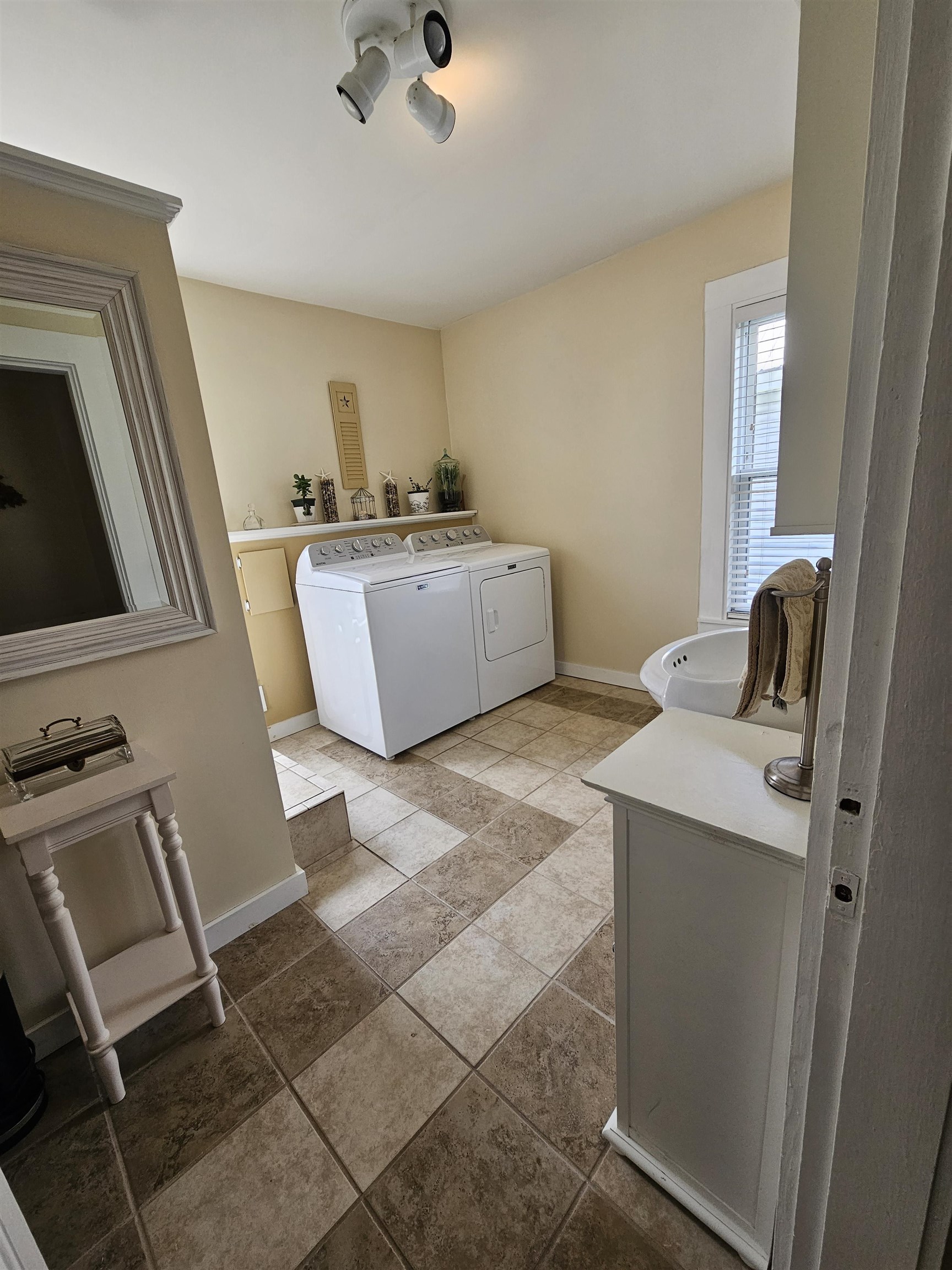 74 North Pleasant Street Troy, VT 05859 - Photo 27 of 57
