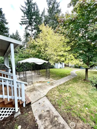 $3,500 | 9024 Waverly Drive Southwest, Lakewood, WA 98499