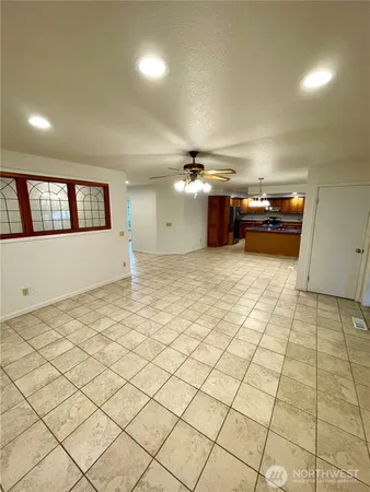 $3,500 | 9024 Waverly Drive Southwest, Lakewood, WA 98499