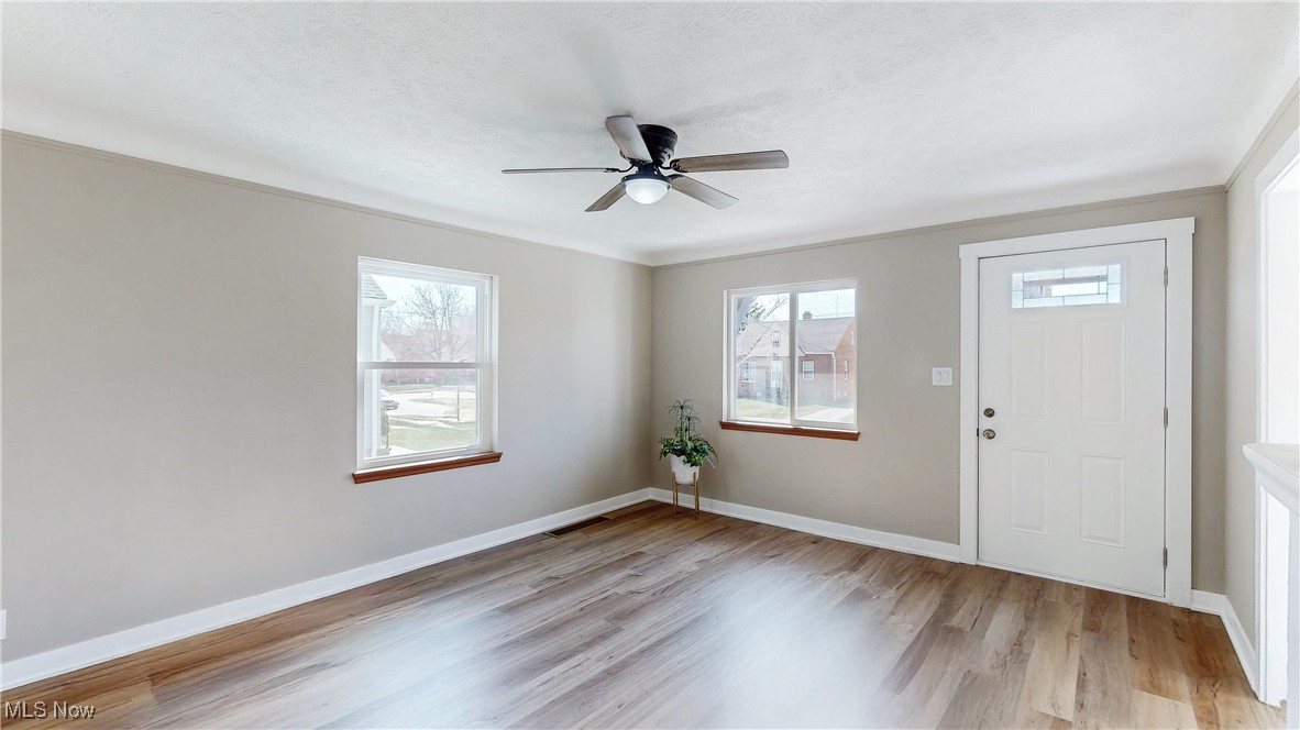 3318 Hearthstone Road Cleveland, OH 44134 - Photo 6 of 35 Entrance foyer & Living room