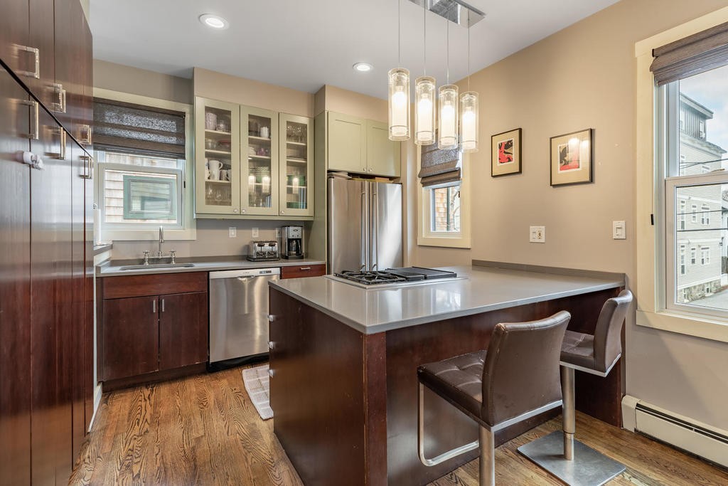 6 Gardner Road, Unit 6 Cambridge, MA 02139 - Photo 3 of 14